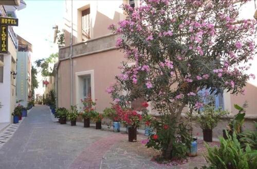 "Tete A Tete" Lux Apart In The Most Beautiful Street Of Town Rhodes City Extérieur photo